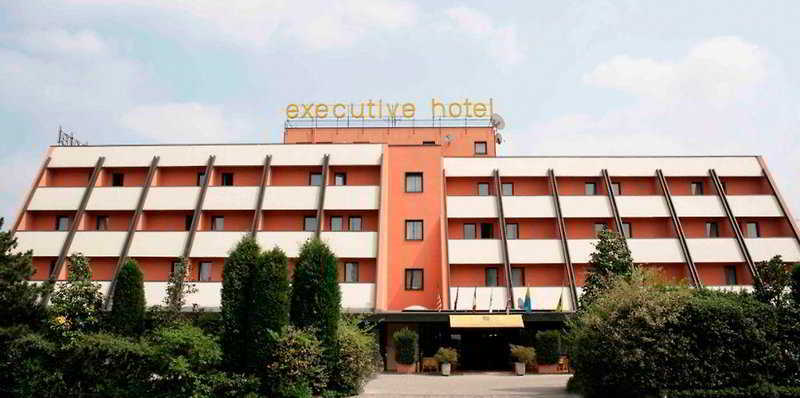 Executive Spa Hotel フィオラーノ・モデネーゼ エクステリア 写真